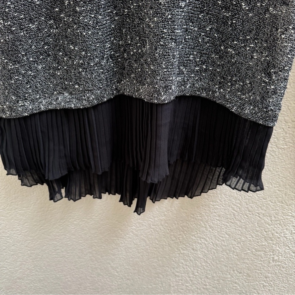 UMGEE Gray Black Pleated Faux Underlay Speckled White Knit Tunic Blouse Top SZ M - Picture 6 of 8